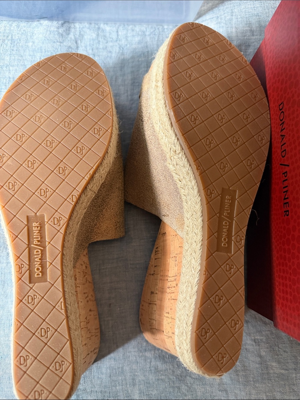 Donald J. Pliner Goldish Bronze Janet Cork Slide Mules - Picture 6 of 6